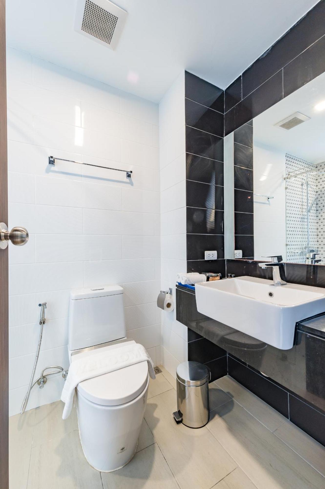 Wyndham Royal Lee Phuket Ξενοδοχείο Nai Yang Beach Εξωτερικό φωτογραφία